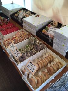 大井町のケーキ屋 なつめ 可愛いケーキや焼きドーナツが魅力